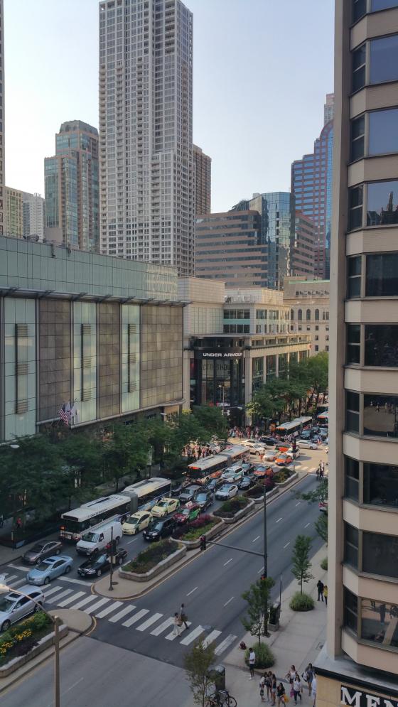 Hotelblick auf die Michigan Avenue Foto: Frank Simolke